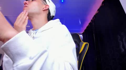 alexgiraldo__ online show from 11-21-25, 12:15