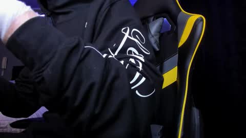 alexgiraldo__ online show from 11-24-25, 07:08