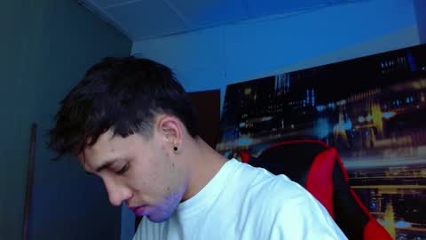 alexgiraldo__ online show from 04-12-26, 02:05