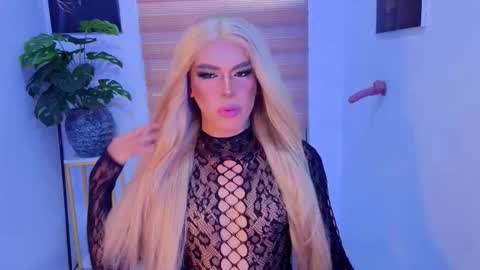 Snapshot of alexgrayanx chatting on 11-17-25, 06:41 alexgrayanx online show from 11-17-25, 06:41