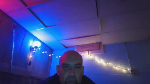 Snapshot of alexhorton85 chatting on 11-04-25, 09:41 Rev2end online show from 11-04-25, 09:41