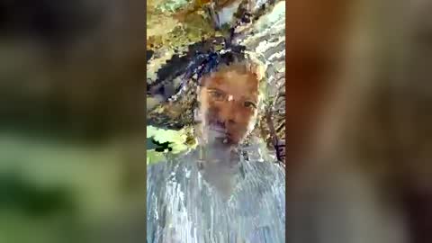 Snapshot of alexiafisher_ chatting on 06-18-26, 05:28 Alex online show from 06-18-26, 05:28