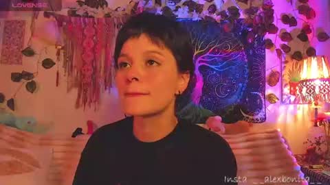 Snapshot of alexiafisher_ chatting on 06-22-26, 12:35 Alex online show from 06-22-26, 12:35