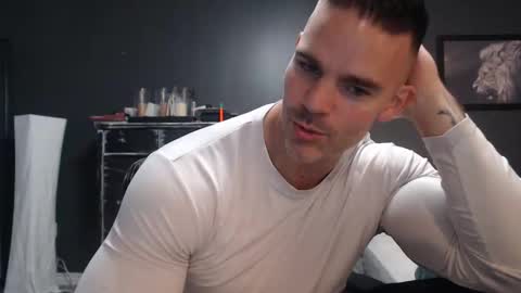 Snapshot of alexiarain chatting on 11-08-25, 10:19 Alex online show from 11-08-25, 10:19