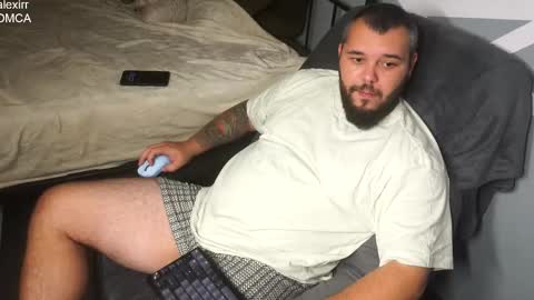 Snapshot of alexirr chatting on 11-12-25, 08:52 Alex online show from 11-12-25, 08:52