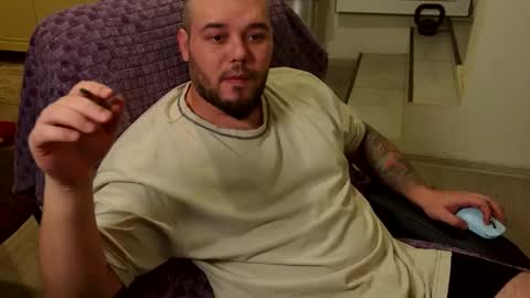 Snapshot of alexirr chatting on 02-15-26, 09:44 Alex online show from 02-15-26, 09:44