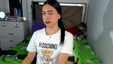 -- ALEXIS -- online show from 06-14-26, 01:36
