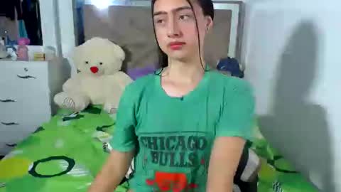 -- ALEXIS -- online show from 07-08-26, 01:32