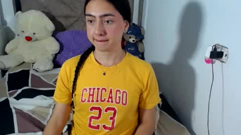-- ALEXIS -- online show from 07-19-26, 02:04