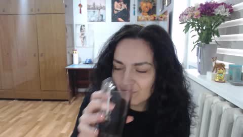 AlexisMillers online show from 04-12-26, 07:35