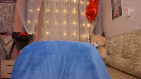 Amely online show from 12-29-24, 01:13