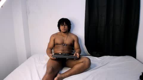 Snapshot of alexj_black chatting on 09-26-25, 06:39 ALEXJ BLACK online show from 09-26-25, 06:39