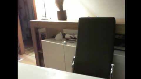 Alexia online show from 02-12-26, 10:05