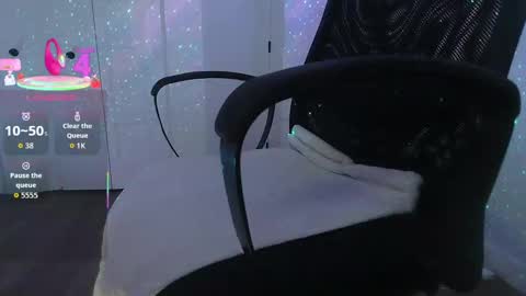 alex online show from 11-16-25, 03:01