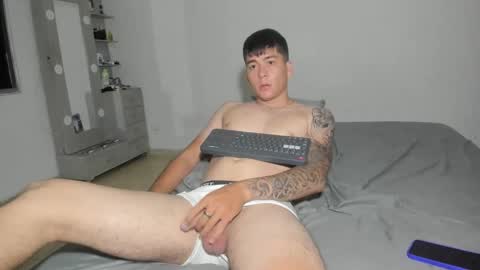 Snapshot of alexroom365 chatting on 10-23-25, 02:22 alexroom365 online show from 10-23-25, 02:22