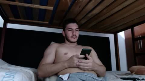 alexsb1998 online show from 02-08-25, 06:22