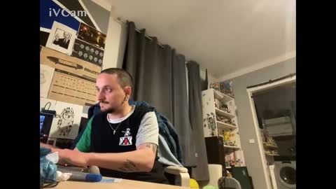 TicklishDude online show from 04-09-26, 10:15