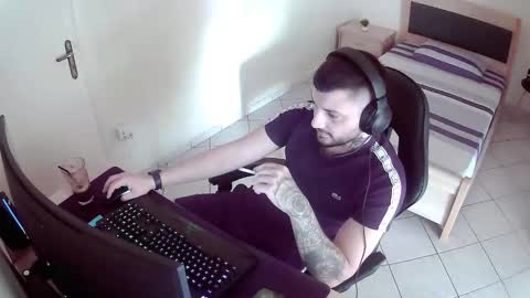 alexthepro00 online show from 06-10-26, 08:35