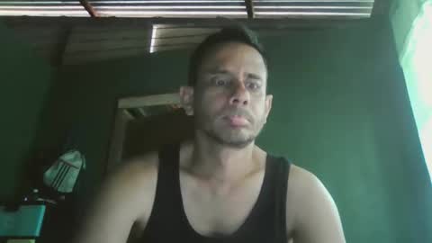 Snapshot of alextico1 chatting on 05-10-26, 01:27 Alex online show from 05-10-26, 01:27