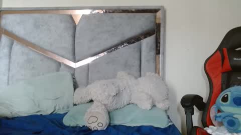 alex y luisa online show from 04-04-26, 03:53