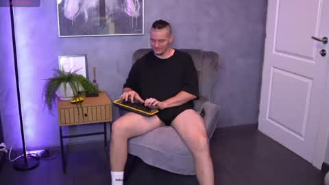 Alex online show from 07-23-26, 06:11