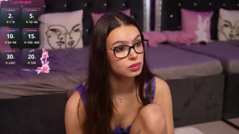 Alexxis Rae online show from 06-12-26, 03:49