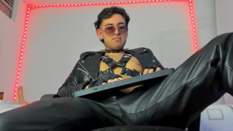 Alexander online show from 10-22-25, 03:07