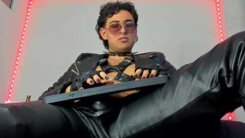 Alexander online show from 11-05-25, 04:23