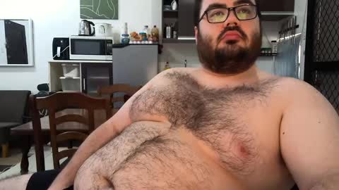Snapshot of alexxxbear chatting on 02-12-25, 03:40 alexxxbear online show from 02-12-25, 03:40