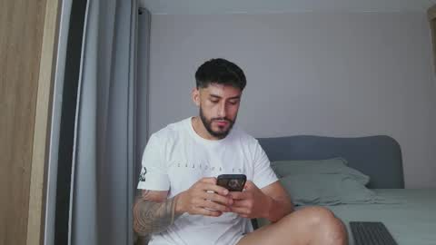 Snapshot of alexxxmachine chatting on 10-26-25, 10:58 Alex freelance model instagram alex b229 online show from 10-26-25, 10:58