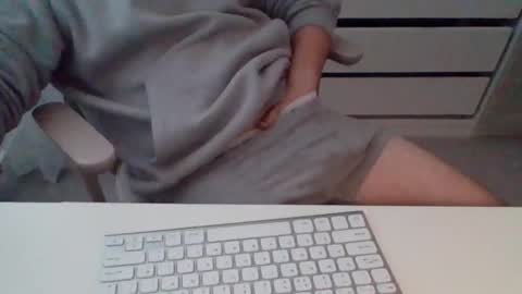 Snapshot of alfo267 chatting on 11-12-25, 11:10 WorkFromHomeFun online show from 11-12-25, 11:10