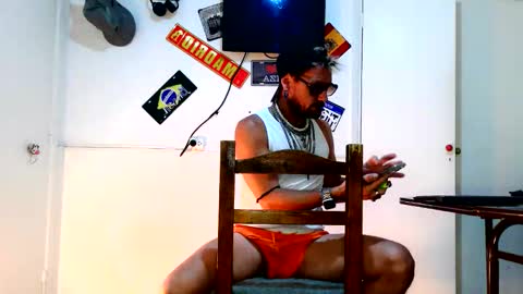 Snapshot of alfredopantuso chatting on 04-05-26, 01:14 alfredopantuso online show from 04-05-26, 01:14