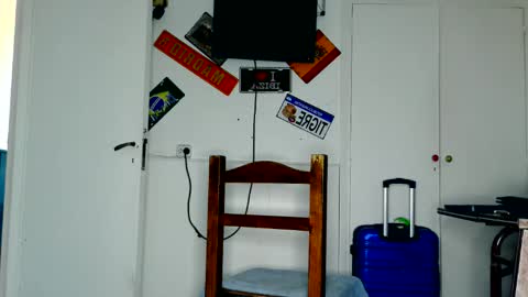Snapshot of alfredopantuso chatting on 04-22-26, 08:43 alfredopantuso online show from 04-22-26, 08:43