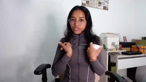 Alia  online show from 03-10-26, 01:05