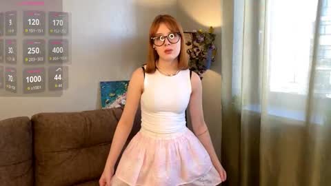 Snapshot of alialesperance chatting on 10-08-25, 04:21 Amelia online show from 10-08-25, 04:21