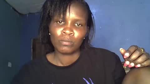 Snapshot of alic_crazy chatting on 10-19-25, 12:17 alic_crazy online show from 10-19-25, 12:17