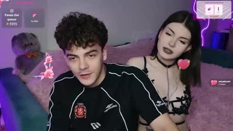 Snapshot of alice118james chatting on 10-05-25, 03:10 alice and james online show from 10-05-25, 03:10