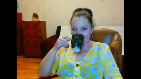 Snapshot of alice3694 chatting on 12-28-24, 04:52 Alice online show from 12-28-24, 04:52