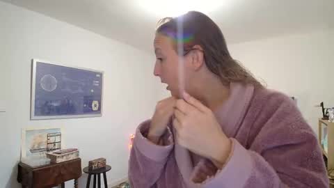 Alice online show from 11-17-25, 10:10