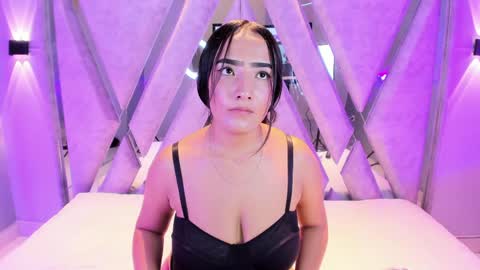 alice_26__ online show from 05-19-26, 07:42