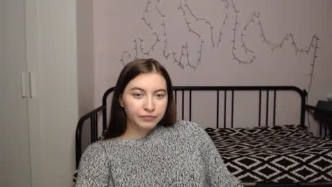 Snapshot of alice_________________________ chatting on 12-17-24, 07:15 Alice online show from 12-17-24, 07:15