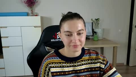 Snapshot of alice_________________________ chatting on 10-05-25, 05:11 Alice online show from 10-05-25, 05:11