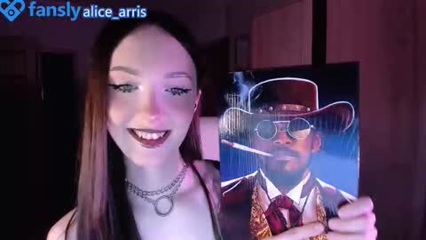 Snapshot of alice__aris chatting on 10-11-25, 07:01 Alice Aris online show from 10-11-25, 07:01