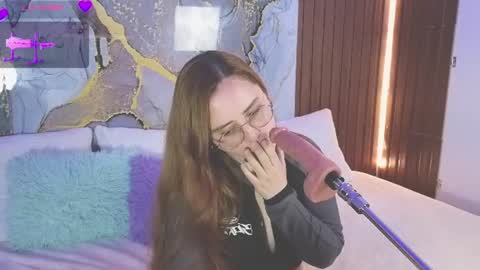 Mey online show from 07-17-26, 03:35