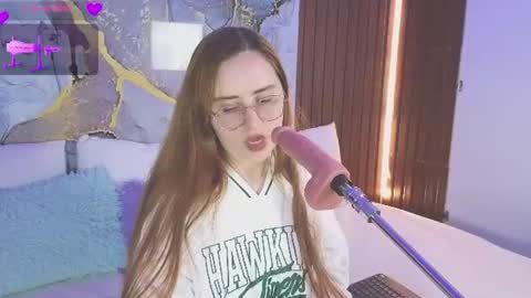 Mey online show from 07-18-26, 04:05