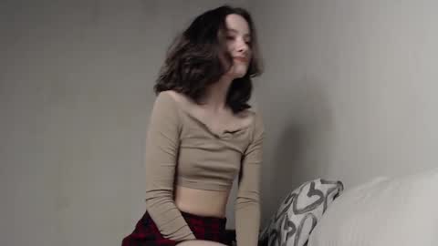 Snapshot of alice_glo chatting on 03-12-25, 10:28 Alice online show from 03-12-25, 10:28