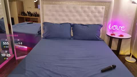 Ur future wife Alice 8 pm - 4 am NY time online show from 10-14-25, 12:33