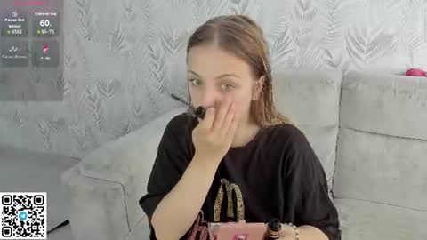 Snapshot of alice_halle chatting on 08-06-26, 06:15 alice_halle online show from 08-06-26, 06:15