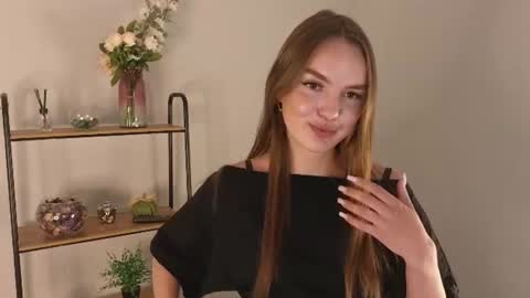 Snapshot of alice_hughes chatting on 07-30-26, 11:09 Ani online show from 07-30-26, 11:09