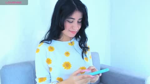 Snapshot of alice_jenner_ chatting on 12-12-24, 12:16 Alice online show from 12-12-24, 12:16